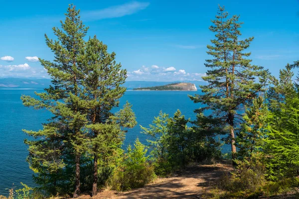 Vederea insulei Boguchan. Baikal de Nord — Fotografie, imagine de stoc