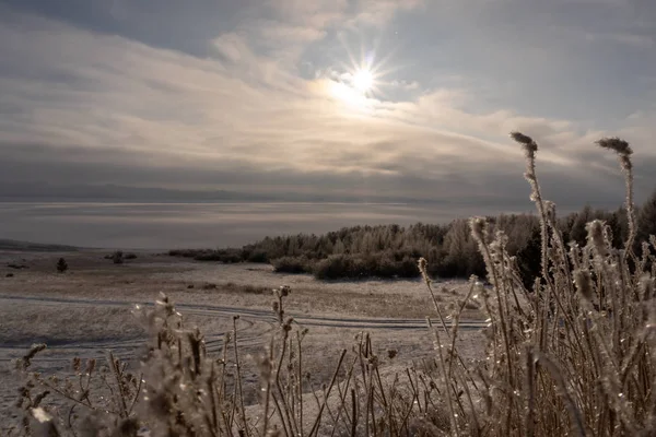 Χειμερινό τοπίο στη λίμνη Baikal — Φωτογραφία Αρχείου