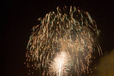 Renkli havai fişek yeni yıl'ın