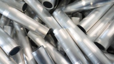 Alüminyum tüp kesme