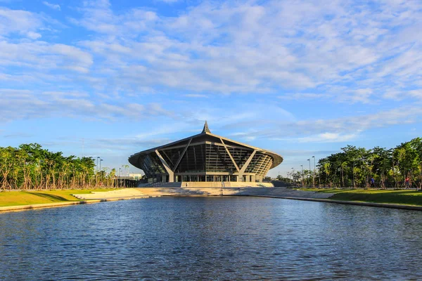 Prens Mahidol Salonu, Mahidol Üniversitesi, Salaya, Phutthamonthon district, Nakhon Pathom Eyaleti, Tayland