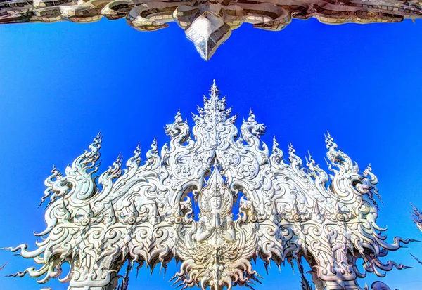 Wat Rong Khun, Chiang Rai, Thaialnd — стокове фото