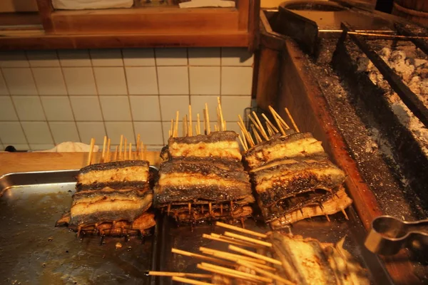 Традиционный японский гриль Унаги — стоковое фото