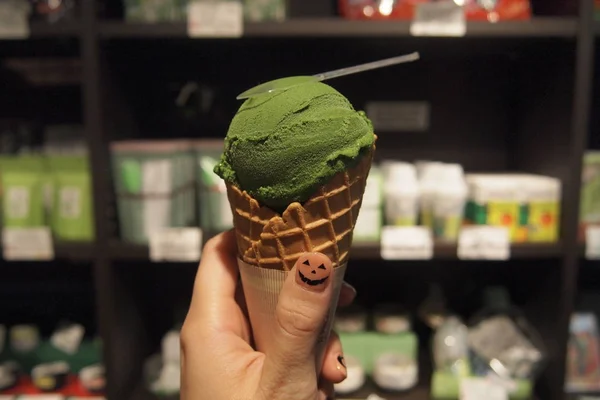 Matcha Green Tea Ice Cream, Asakusa — Stock Photo, Image