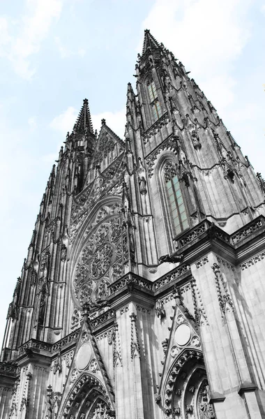 Aziz Vitus Katedrali