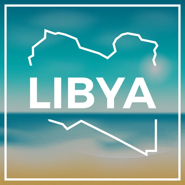 Libya Haritası kaba taslak parlak güneş ile tropikal deniz ve plaj zemin karşı. — Stok Vektör
