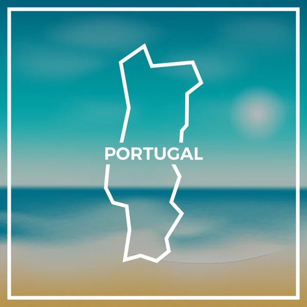Portugal mapa contorno áspero contra el telón de fondo de la playa y el mar tropical con sol brillante . — Vector de stock