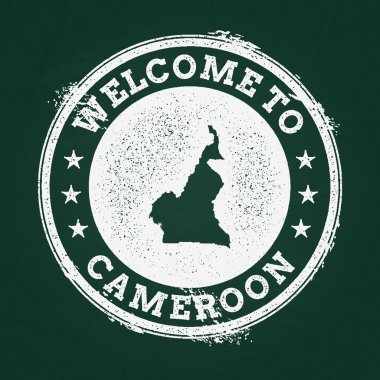 Beyaz tebeşir doku retro damga ile Kamerun Cumhuriyeti harita üzerinde yeşil bir yazı tahtası.