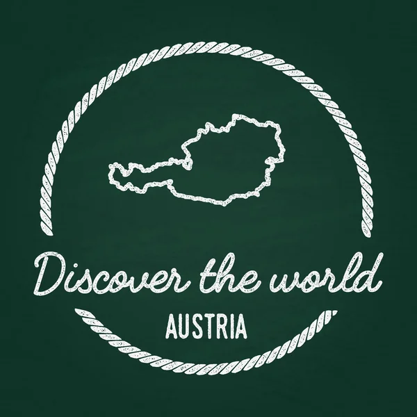 Insignia hipster de textura de tiza blanca con mapa de la República de Austria en una pizarra verde . — Vector de stock