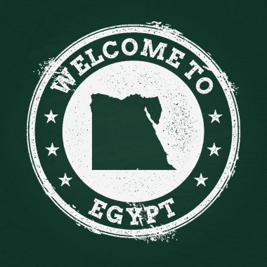 Beyaz tebeşir doku retro damga ile Mısır Arap Cumhuriyeti harita üzerinde yeşil bir yazı tahtası.