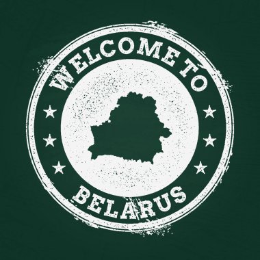 Beyaz tebeşir doku retro damga ile Beyaz Rusya harita üzerinde yeşil bir yazı tahtası.