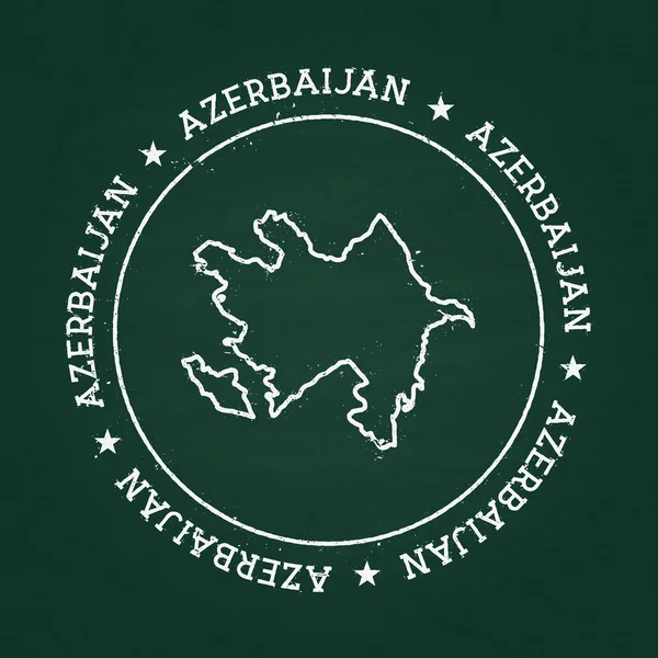 Sello de goma de textura de tiza blanca con mapa de Azerbaiyán en una pizarra verde . — Vector de stock
