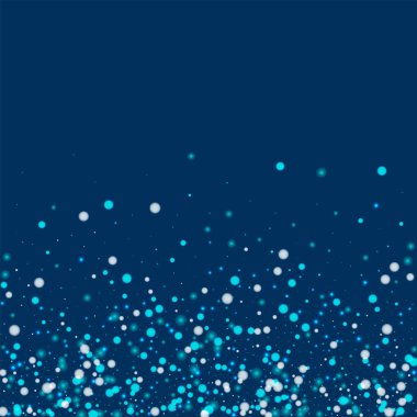 Güzel yağan kar dağılım alt degrade derin mavi arka plan üzerinde güzel yağan kar ile