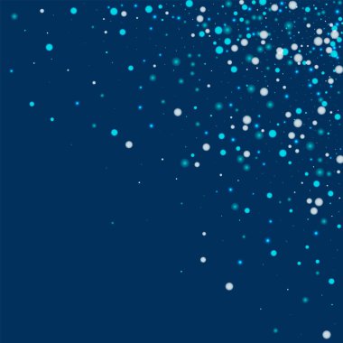 Güzel düşen kar dağınık sağ üst köşede güzel yağan kar ile derin mavi