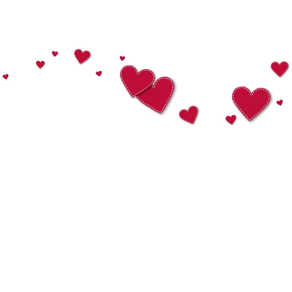Красные сшитые бумажные сердца Верхняя волна на белом фоне — стоковый вектор
