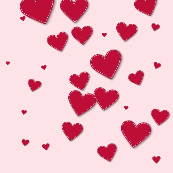 Красные сшитые бумажные сердца Хаотические линии рассеяния на светло-розовом фоне Векторная иллюстрация — стоковый вектор