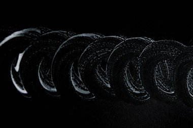 Beyaz sabun doku serin beyaz köpük üzerinde siyah arka plan el yapımı hipster köpük doku soyut