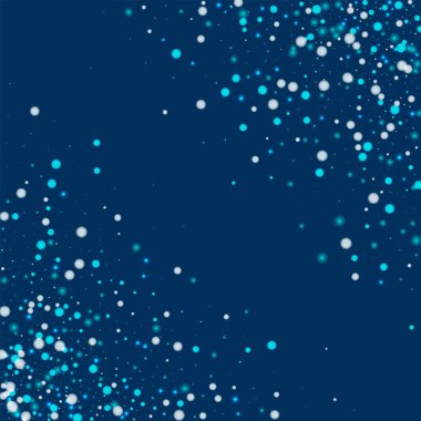 Güzel yağan kar soyut kaotik karmaşa ile derin mavi arka plan üzerinde güzel yağan kar