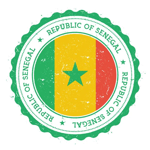 Sello de goma grunge con bandera de Senegal Sello de viaje vintage con estrellas de texto circular y nacional — Vector de stock