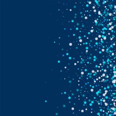 Güzel yağan kar dağılım değil degrade ile güzel yağan kar üzerinde derin mavi arka plan