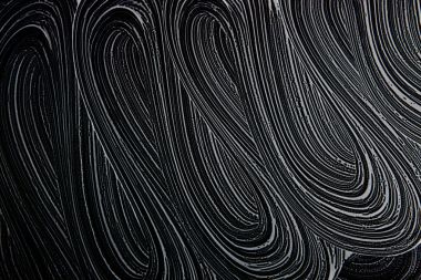 Beyaz sabun doku el yapımı hipster köpük doku soyut siyah arka plan üzerine beyaz atlı beyaz köpük