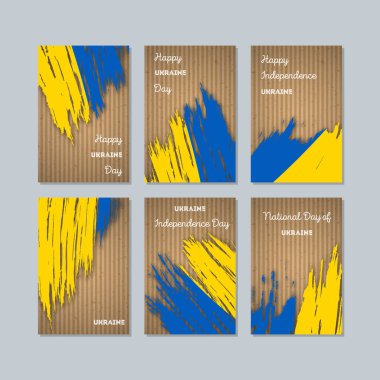 Ukrayna Milli Günü ifade fırça darbesi kraft ulusal bayrak renk için vatansever kartları