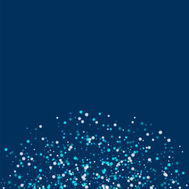 Derin mavi arka plan üzerinde şaşırtıcı yağan kar ile şaşırtıcı yağan kar alt semicirclee