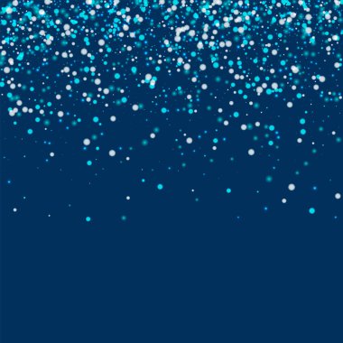 Şaşırtıcı yağan kar dağılım üst degrade derin mavi arka plan güzel üzerinde şaşırtıcı yağan kar ile