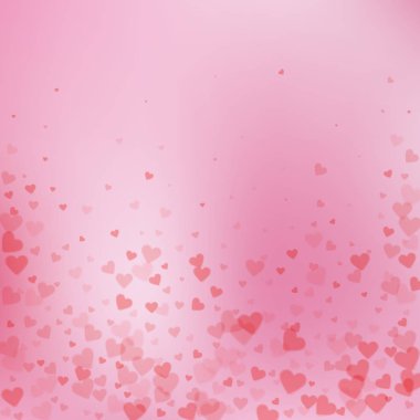 Kırmızı kalp konfetileri sever. Sevgililer Günü düşüyor 