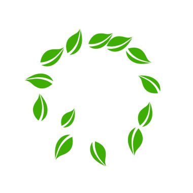 Düşen yeşil yapraklar. Taze çay, temiz yapraklar uçuşuyor.