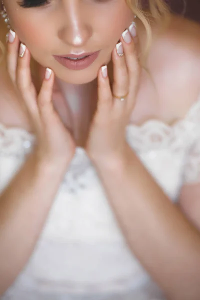 Vista Próxima Noiva Jovem Elegante Vestido Noiva — Fotografia de Stock