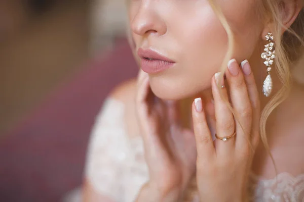 Sluit Weergave Van Elegante Jonge Bruid Trouwjurk — Stockfoto