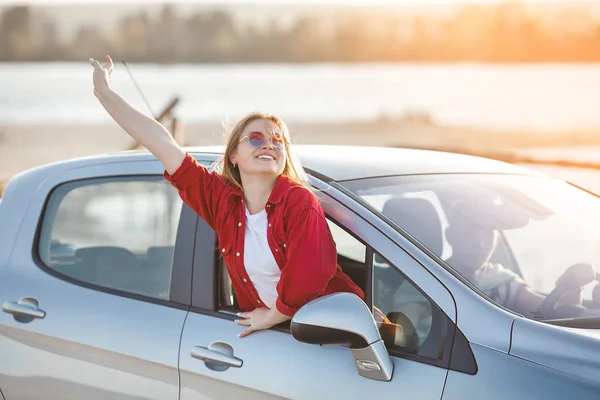 Pretty Young Couple Driving Car Sea Shore Woman Man Having — Stock Photo, Image