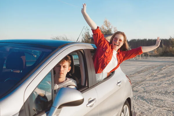 Pretty Young Couple Driving Car Sea Shore Woman Man Having — 스톡 사진