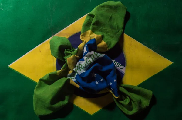 Bandeira Brasil Formato Pássaro Sobre Outra Bandeira — Fotografia de Stock