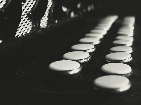 Oude accordeon-toetsen — Stockfoto