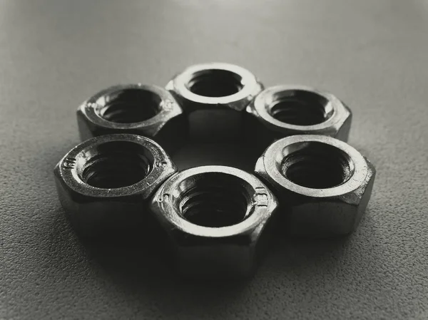 Onarım için dişi vida