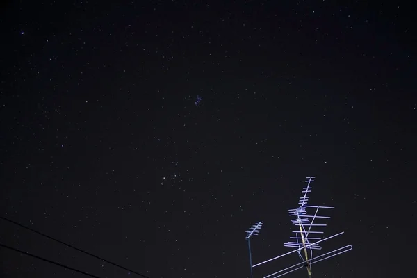 Antenne sur fond d'espace — Photo