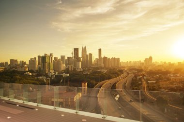 Kuala Lumpur manzarası gökdelenler ile