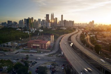 Kuala Lumpur manzarası gökdelenler ile