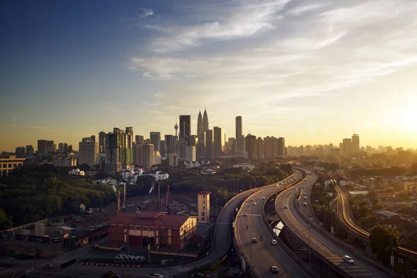 Skyline Kuala Lumpur con rascacielos —  Fotos de Stock