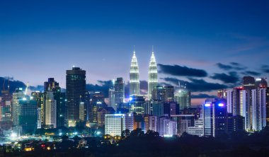 Kuala Lumpur gece ışık