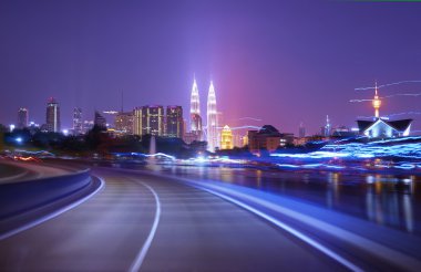 Gece yol sahne hareket bulanıklığı