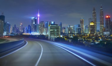 Gece yol sahne hareket bulanıklığı