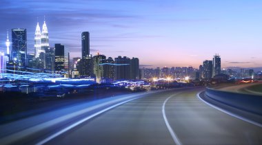 Gece yol sahne hareket bulanıklığı