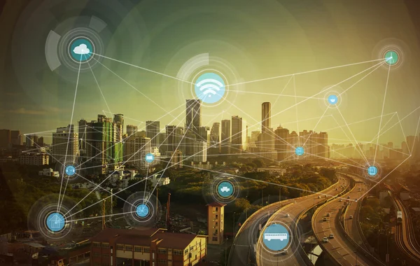 Smart city e concetto di comunicazione wireless — Foto Stock