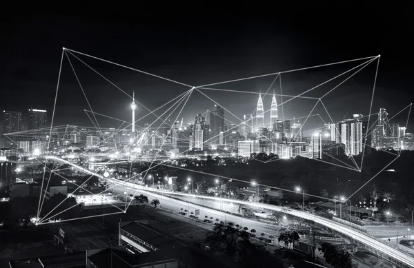 智能城市和无线通信的概念 — 图库照片