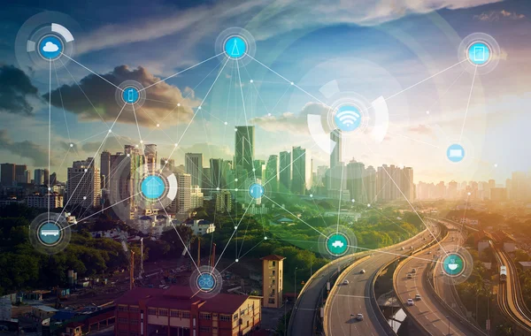 Smart city e concetto di comunicazione wireless — Foto Stock