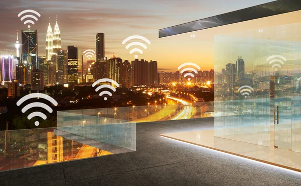 Smart city and wireless communication concept — Stock Photo, Image