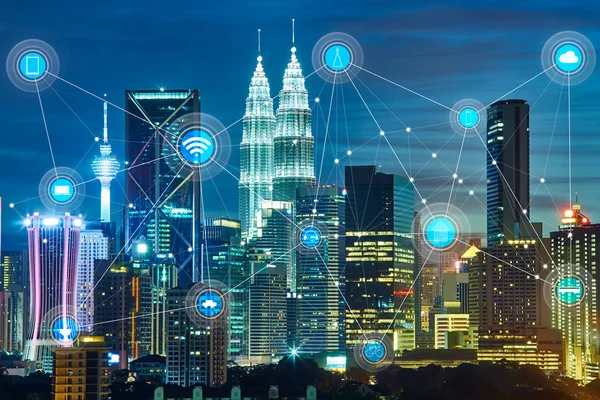 Smart city e concetto di comunicazione wireless — Foto Stock